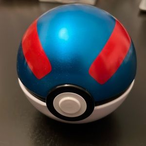 Pokémon Poke ball canister tin